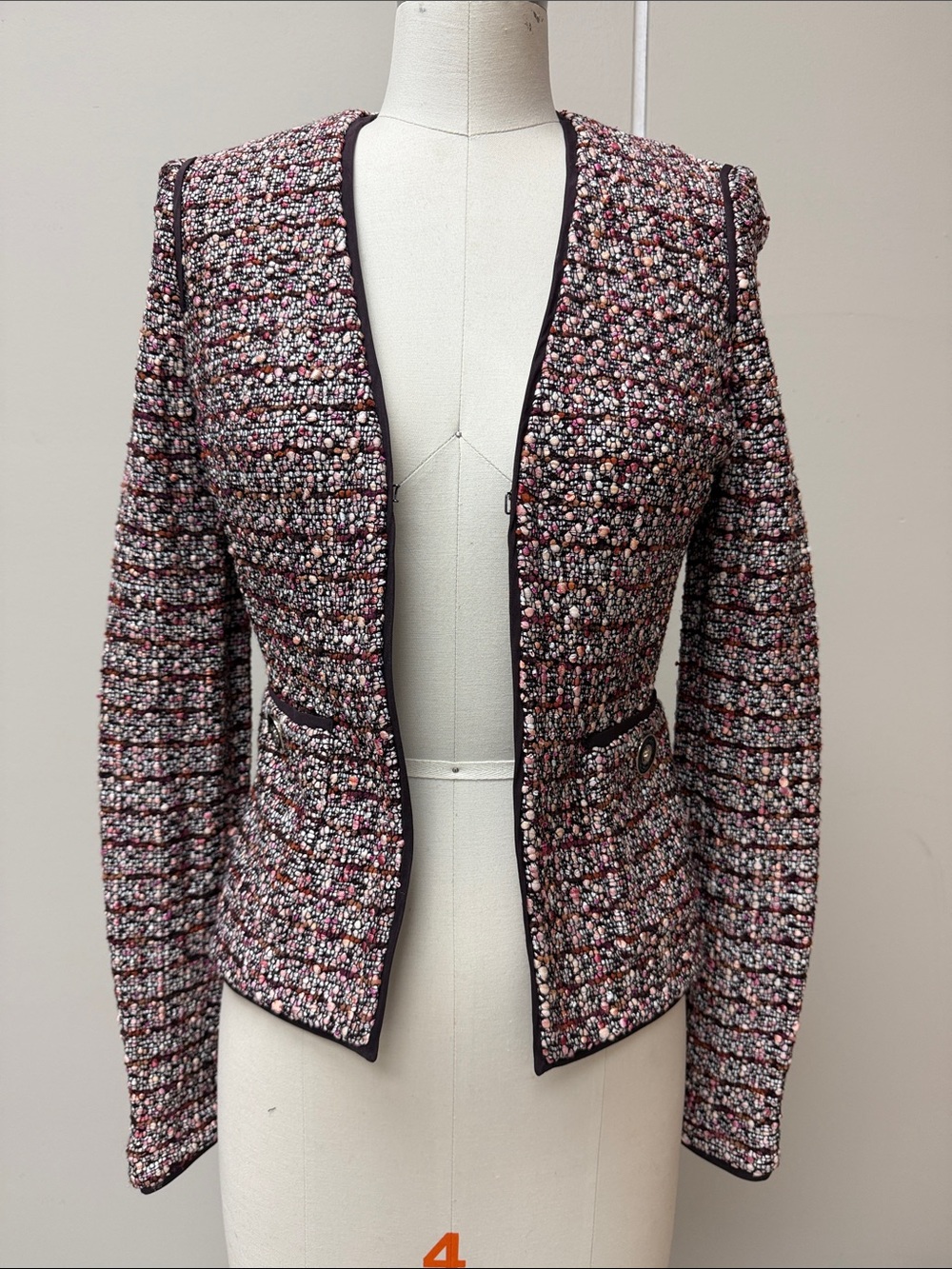 St. John Knit Metallic Bouclé Jacket Size 4 Made in USA Luxury Career Wear
